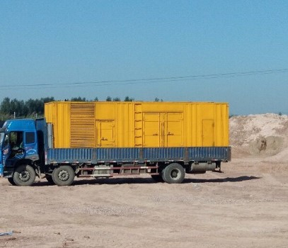 盘锦发电机出租如何判断柴油发电机冷却液是否需要更换？